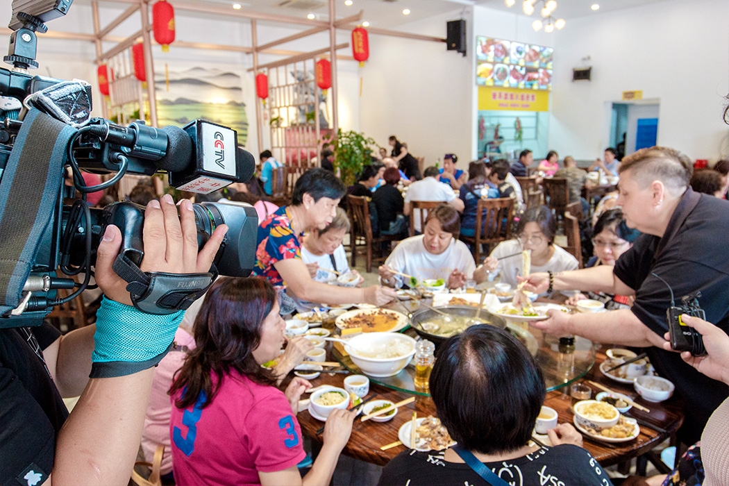 CCTV采訪八大菜煮-豐泰脆肉鯇旗艦店 母親節活動